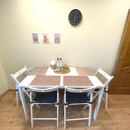 Cozy Home Apartment Lielvardes, Free Parking, Self Check-In Riga Extérieur photo